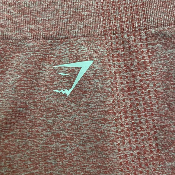 NWOT Pink Gymshark leggings - Picture 2 of 2